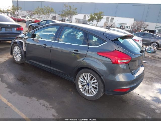 2016 FORD FOCUS 1FADP3N22GL254672 Photo 2