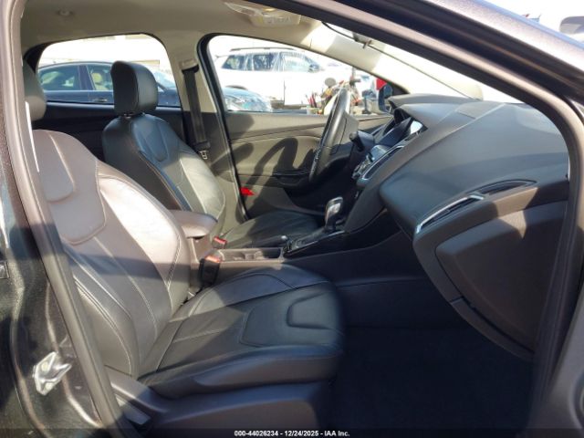 2016 FORD FOCUS 1FADP3N22GL254672 Photo 4