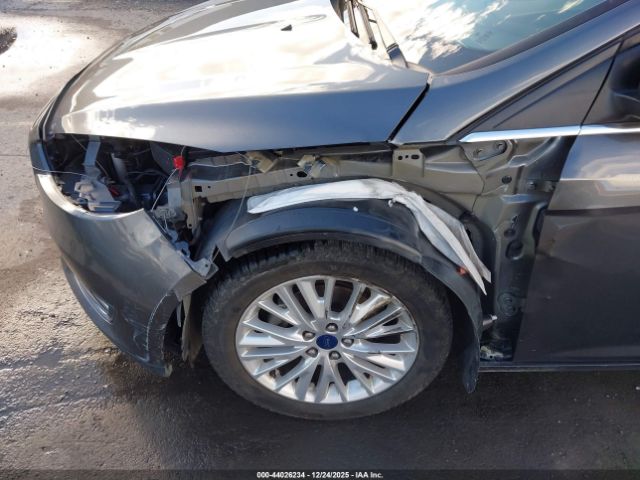 2016 FORD FOCUS 1FADP3N22GL254672 Photo 5