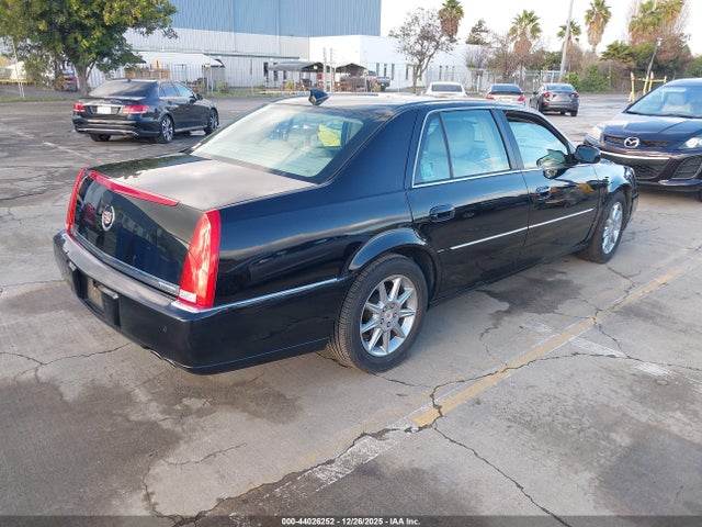 2010 CADILLAC DTS 1G6KD5EY1AU128415 Photo 3