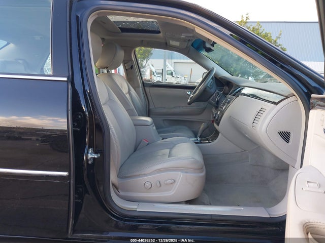 2010 CADILLAC DTS 1G6KD5EY1AU128415 Photo 4