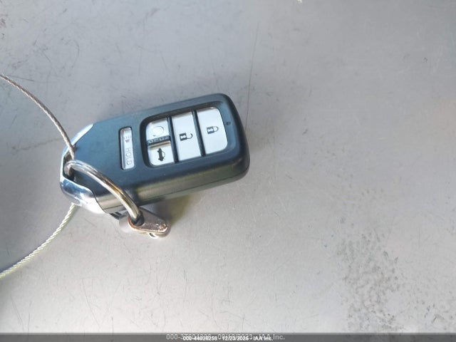 44026258 :رقم المزاد ، 1HGCV3F92NA026317 vin ، 2022 Honda Accord Hybrid Touring مزاد بيع