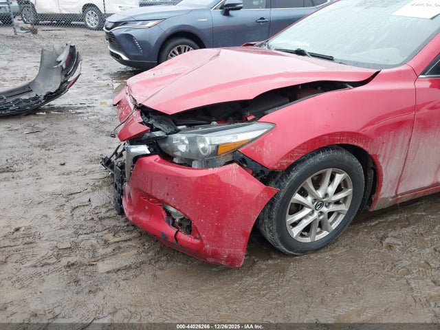 3MZBN1U7XHM106470 Mazda Mazda3 Sport