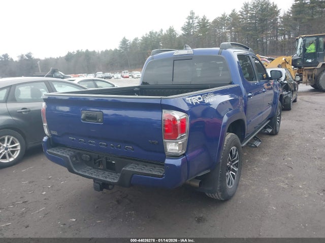 3TMCZ5AN1NM528158 Toyota Tacoma Trd Sport
