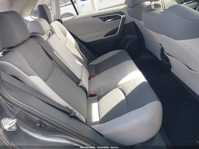 2019 TOYOTA RAV4 2T3W1RFV4KW046427 Photo 7