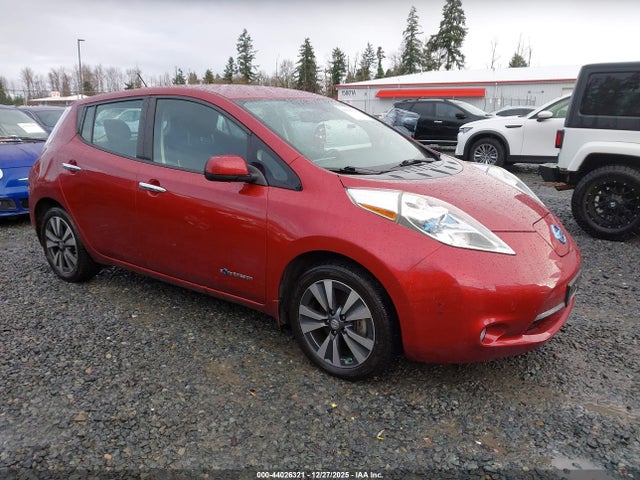 Nissan LEAF SV 2015 1N4AZ0CP2FC327760 zdjęcie główne