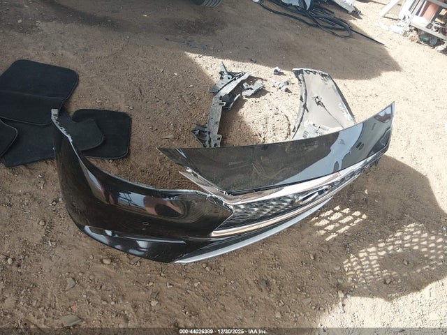 SJKCH5CP5HA016161 Infiniti Qx30 Premium