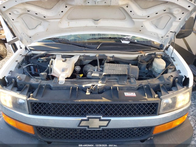 Aukcja sprzedaży 2015 Chevrolet Express Cutaway 3500, vin: 1GB3G2CG1F1268317, numer aukcji: 44026404