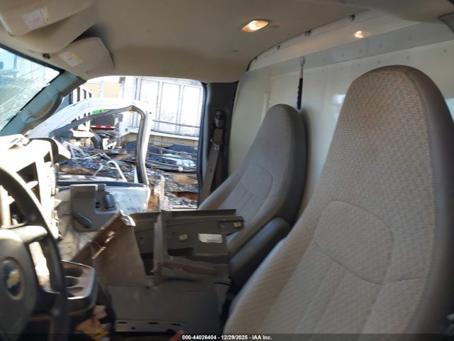 Aukcja sprzedaży 2015 Chevrolet Express Cutaway 3500, vin: 1GB3G2CG1F1268317, numer aukcji: 44026404