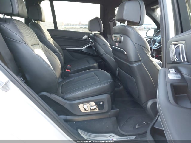 2024 BMW X7 5UX33EM07R9U16162 Photo 7