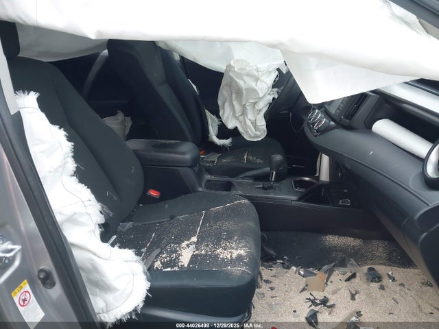 Aukcja sprzedaży 2018 Toyota Rav4 Le, vin: JTMZFREVXJJ193008, numer aukcji: 44026498