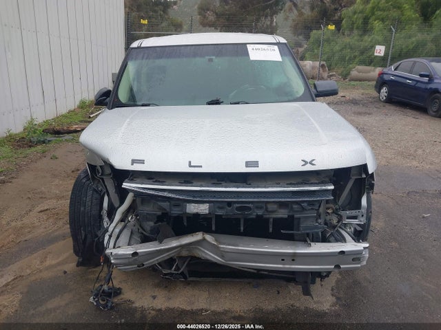 Ford FLEX SE 2016 2FMGK5B88GBA21174 Image 13