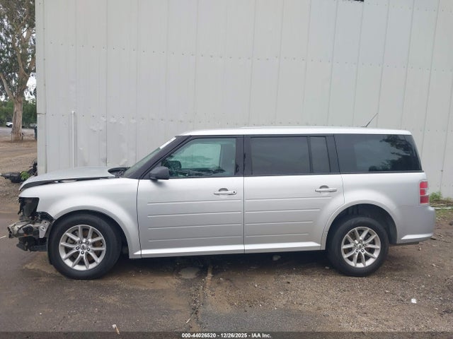 Ford FLEX SE 2016 2FMGK5B88GBA21174 Image 15
