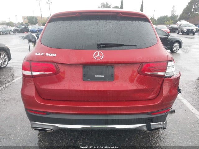 WDC0G4JB9HV011395 Mercedes-Benz GLC 300