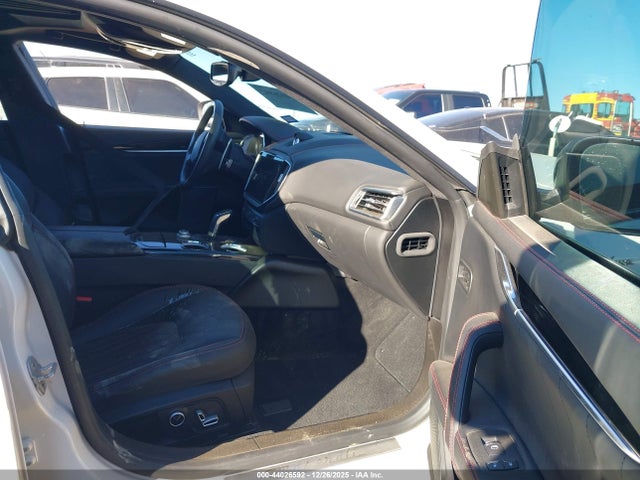 2022 MASERATI GHIBLI ZAM57YSM4NX399957 Photo 4