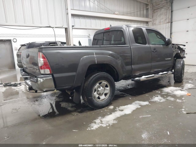 Toyota Tacoma Prerunner V6 2014 5TFTU4GN5EX063944 Image 4