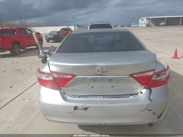 Toyota CAMRY LE 2015 4T4BF1FK1FR503044 Image 16