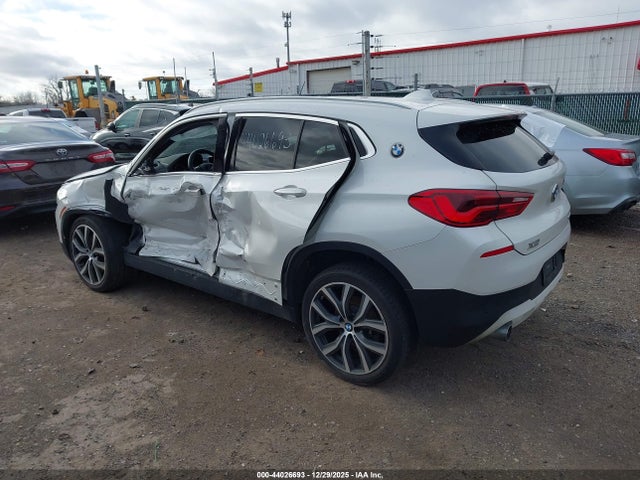 2020 BMW X2 WBXYJ1C0XL5N94608 Photo 2