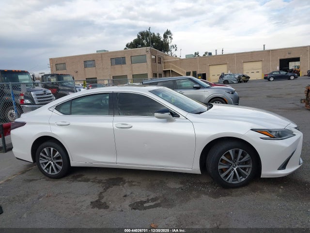 58ABZ1B14KU004000 Lexus ES 350