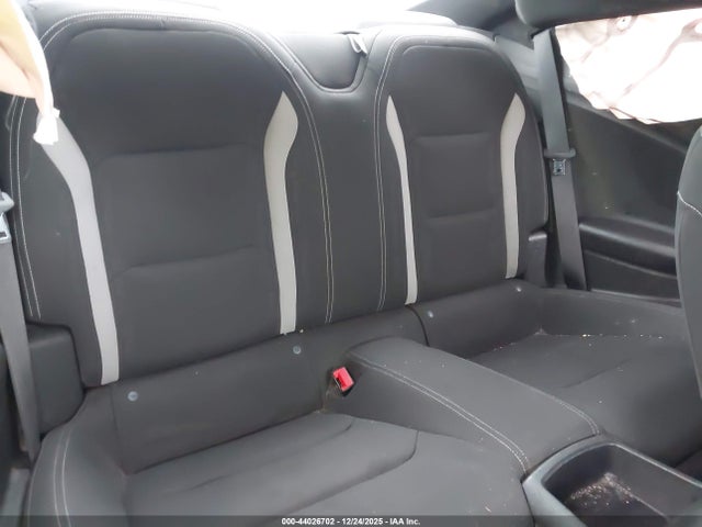 1G1FB1RX6N0119195 Chevrolet Camaro Rwd 1lt