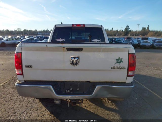 1C6RR7LG9ES157561 RAM 1500 Slt