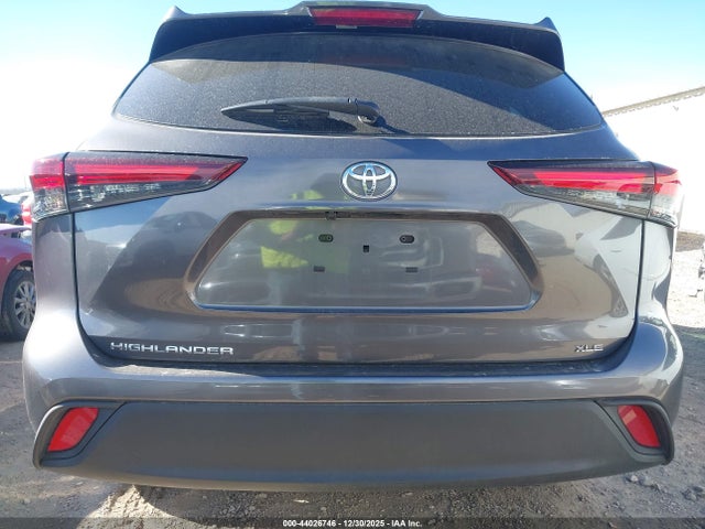 5TDKDRAH1RS051023 Toyota Highlander Xle