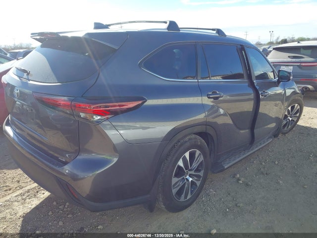 5TDKDRAH1RS051023 Toyota Highlander Xle
