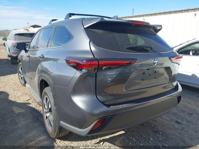 5TDKDRAH1RS051023 Toyota Highlander Xle