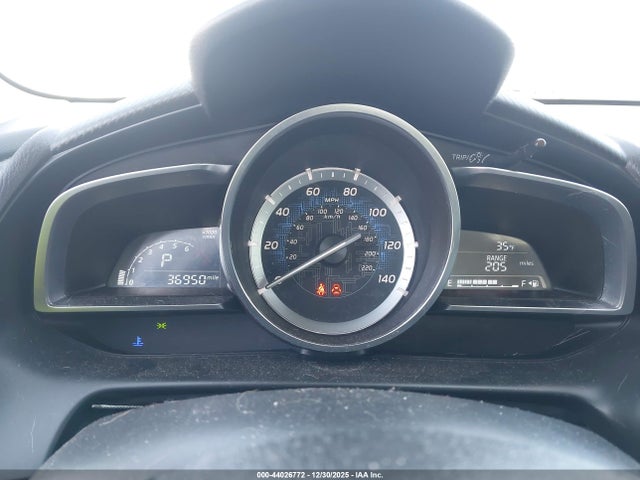 3MYDLBYV2JY332177 Toyota YARIS IA