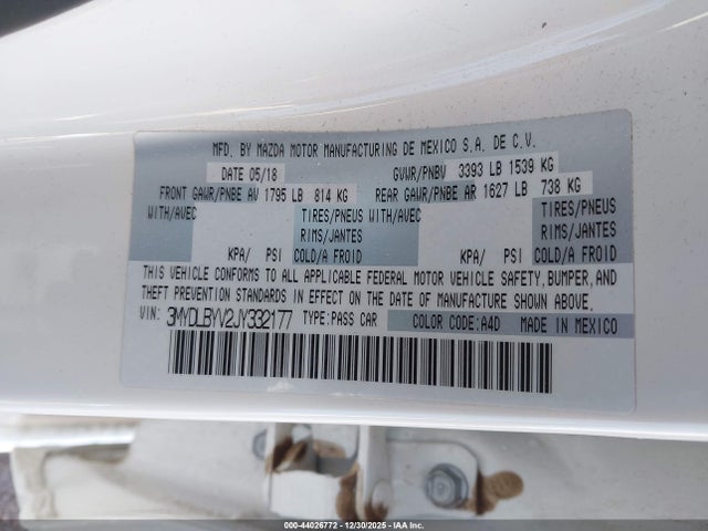 3MYDLBYV2JY332177 Toyota YARIS IA