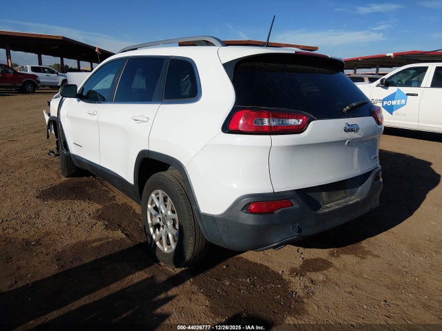 1C4PJLCB9HD221921 Jeep Cherokee Latitude Fwd