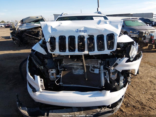 1C4PJLCB9HD221921 Jeep Cherokee Latitude Fwd