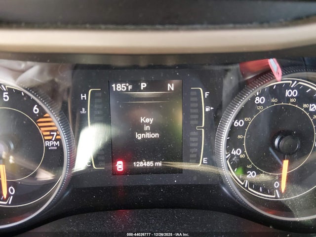 1C4PJLCB9HD221921 Jeep Cherokee Latitude Fwd