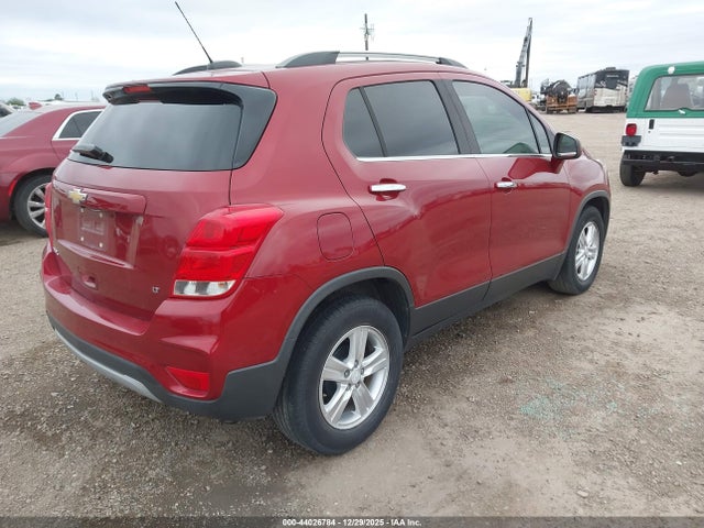 2019 CHEVROLET TRAX 3GNCJLSB3KL166181 Photo 3