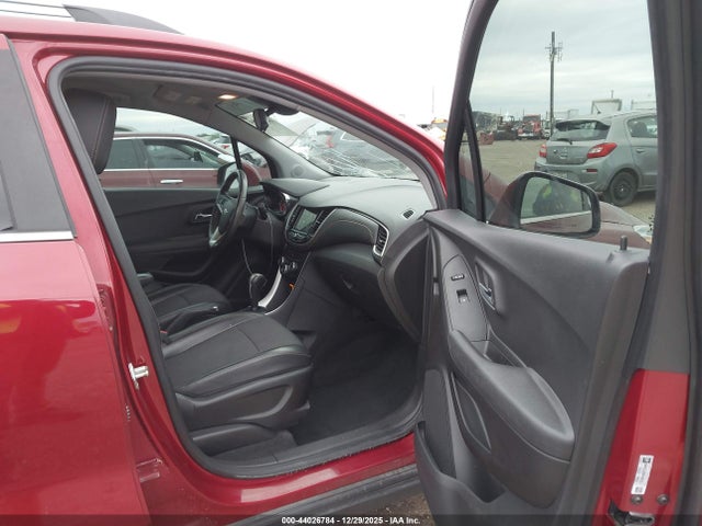 2019 CHEVROLET TRAX 3GNCJLSB3KL166181 Photo 4