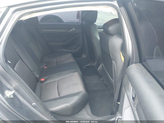 1HGCV1F33KA096565 Honda Accord Sport