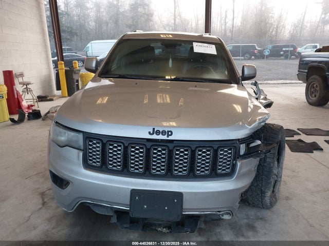 1C4RJFAG8JC390185 Jeep Grand Cherokee Altitude 4x4