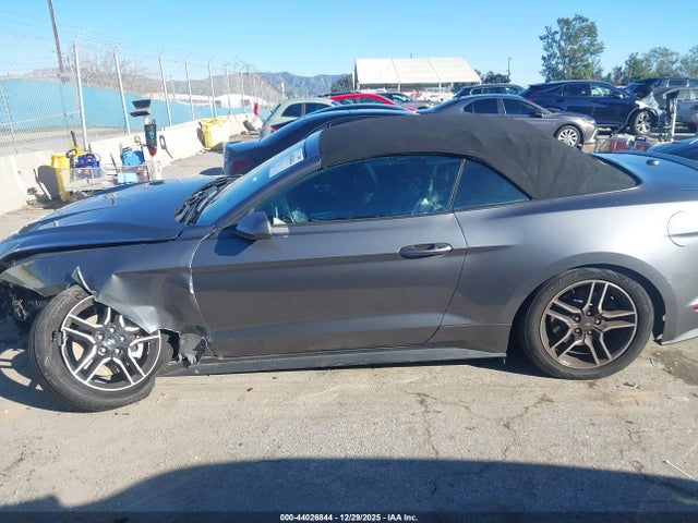 Ford Mustang Ecoboost Premium 2022 1FATP8UH4N5115708 Image 14