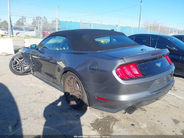 2022 FORD MUSTANG 1FATP8UH4N5115708 Photo 2