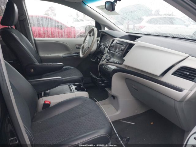 2014 TOYOTA SIENNA 5TDXK3DC2ES505654 Photo 4