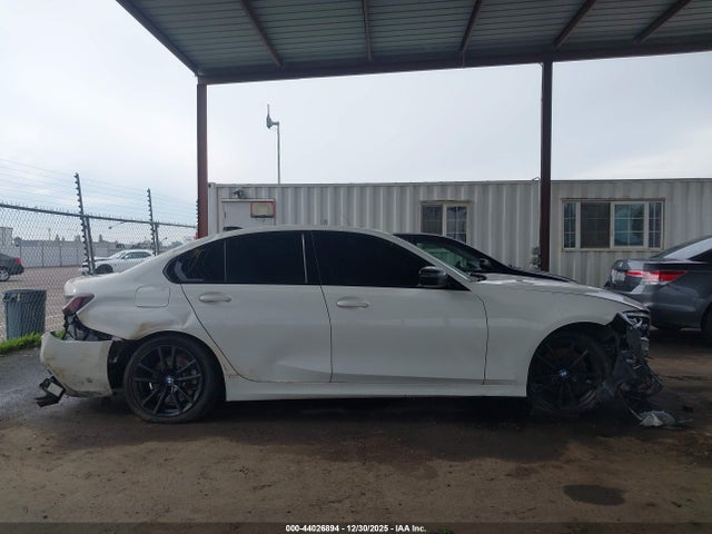 3MW5R1J02L8B11799 BMW 330I