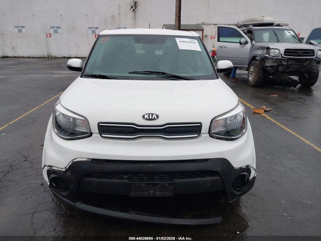 Продаж на аукціоні авто 2018 Kia Soul, vin: KNDJN2A20J7896035, номер лоту: 44026898