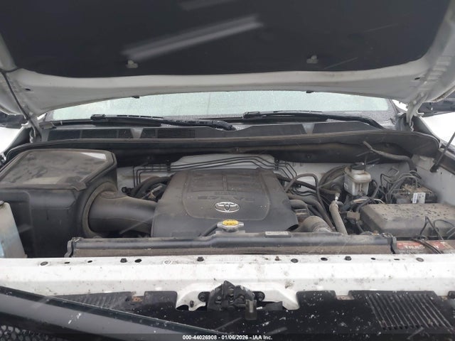 5TFUY5F16GX501239 Toyota Tundra Sr5 5.7l V8