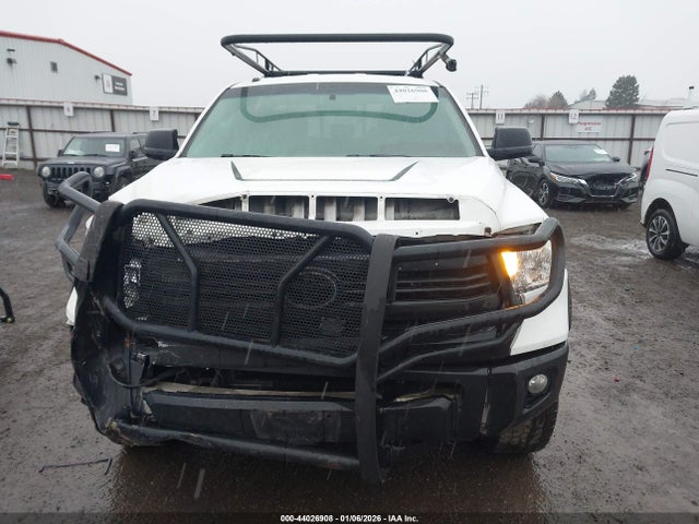 5TFUY5F16GX501239 Toyota Tundra Sr5 5.7l V8