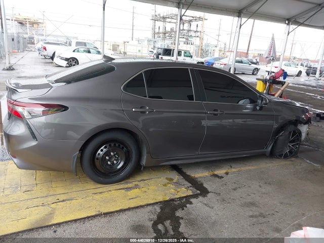 4T1G11AK3RU845606 Toyota CAMRY SE