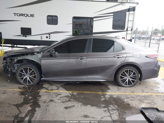 4T1G11AK3RU845606 Toyota CAMRY SE
