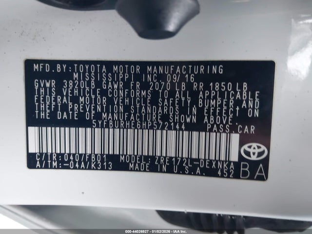 5YFBURHE6HP572144 Toyota COROLLA LE