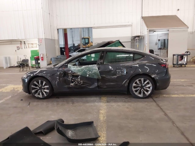 Tesla Model 3 Long Range All-wheel Drive 2025 5YJ3E1EBXSF967346 Image 14