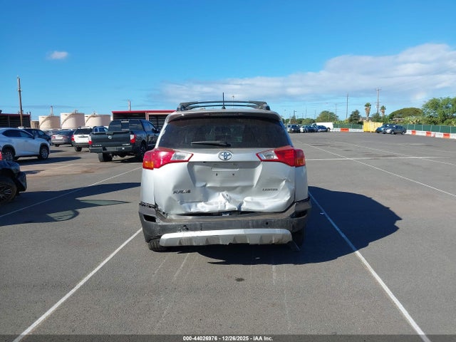 Toyota Rav4 Limited 2015 JTMYFREV8FJ046253 Image 17