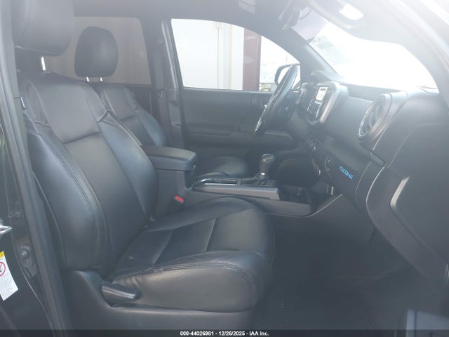 5TFCZ5AN3KX179333 Toyota Tacoma Trd Sport